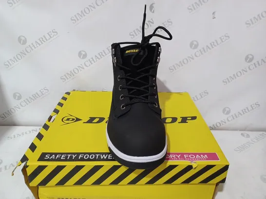 BOXED DUNLOP NEBRASKA MENS SAFETY BOOTS - 10