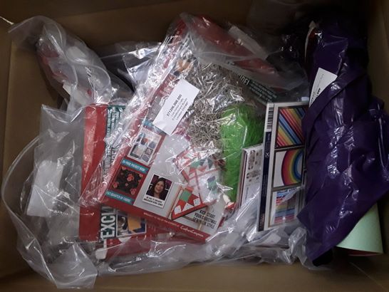 BOX OF APPROXIMATELY 60 ASSORTED CRAFT ITEMS 