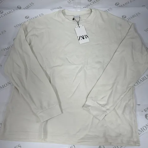 ZARA CREW NECK SWEATER IN WHITE SIZE LARGE