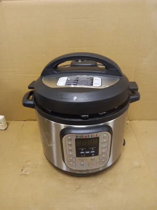 INSTANT POT DUO SMART PRESSURE COOKER