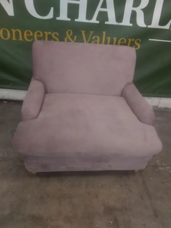 PURPLE LOVESEAT