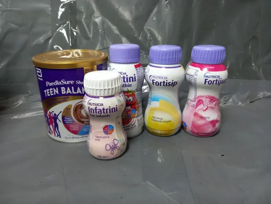 APPROXIMATELY 20 ASSORTED NUTRITION DRINKS TO INCLUDE - NUTRISCIA FORTIJUICE - PAEDIASURE TEEN BALANCE - NUTRICIA FORTINI SMOOTHIE - ETC - COLLECTION ONLY