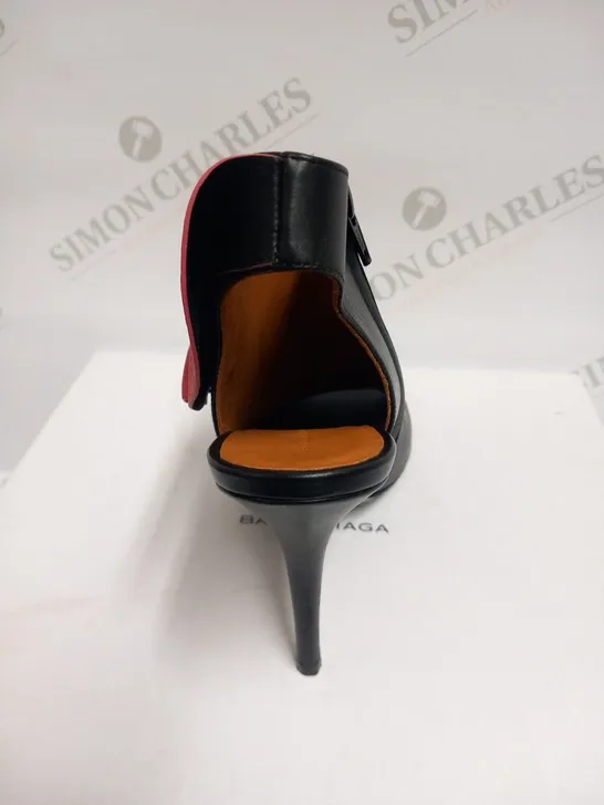 BOXED PAIR OF BALENCIAGA BLACK/FLAMINGO LEATHER SANDAL SIZE 38.5