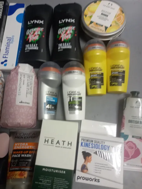 LOT OF APPROXIMATELY 30 ASSORTED HEALTH AND BEAUTY ITEMS TO INCLUDE HEATH MOISTURISER, MAKE WAVES DEODERANT AND KINESIOLOGY TAPE