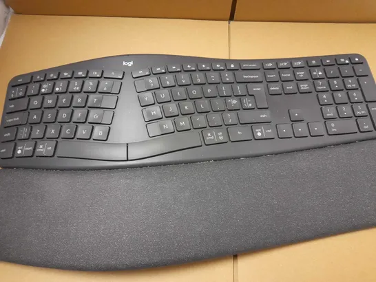 LOGITECH ERGO K860 WIRELESS ERGONOMIC KEYBOARD