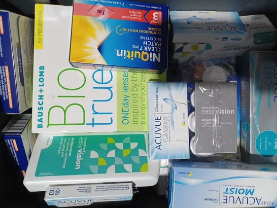 APPROXIMATELY 20 ASSORTED HOUSEHOLD ITEMS TO INCLUDE NIQUITIN NICOTINE PATCHES, EASYVISION CONTACT LENSES, NICORETTE MOUTHSPRAY, ETC