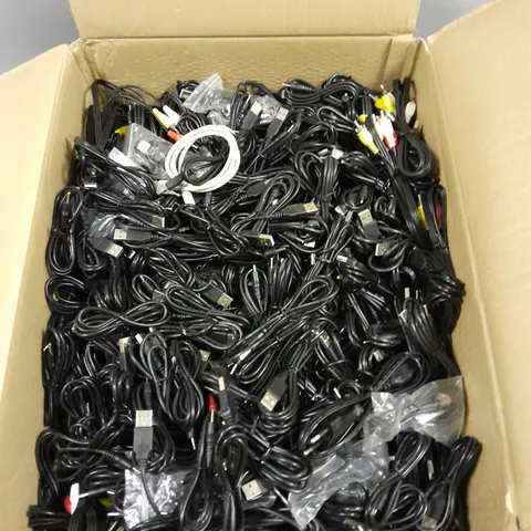 LARGE QUANTITY OF ASSORTED POWER & AUDIO/VISUAL CABLES 