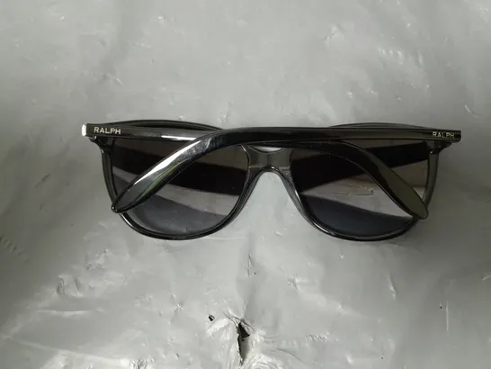 RALPH RA5160 SQUARE SUNGLASSES - BLACK