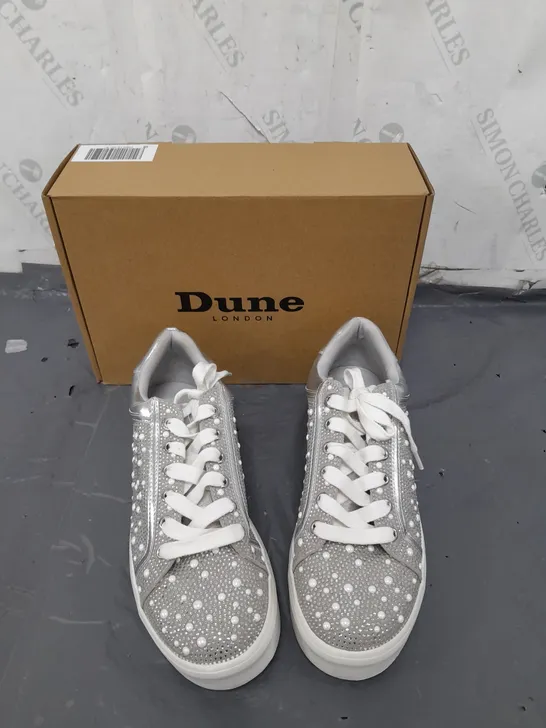 BOXED PAIR OF DUNE LONDON SILVER DIAMANTES EMBELLISHED CUPSOLES SIZE 7