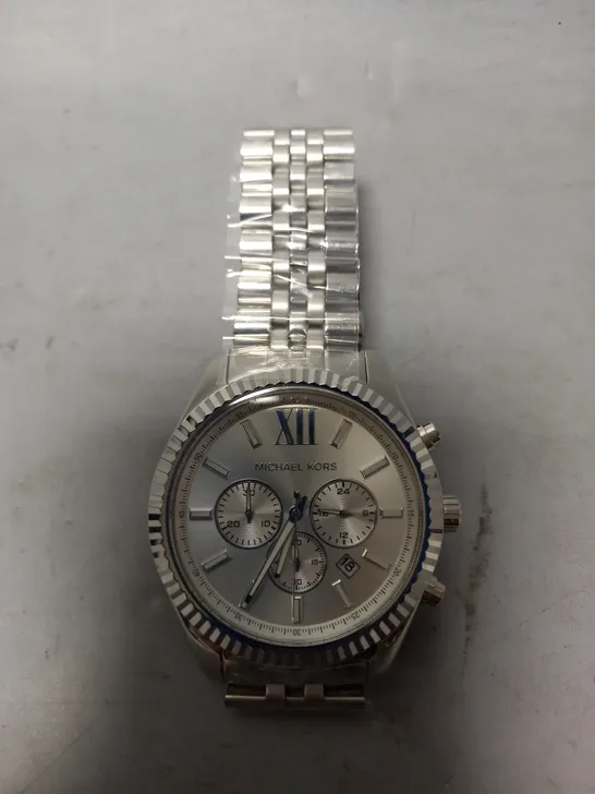 MICHAEL KORS WATCH IN SILVER EFFECT