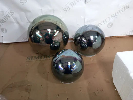 BUNDLEBERRY BY AMANDA HOLDEN SET OF 3 INFINITY SPHERES - GUNMETAL