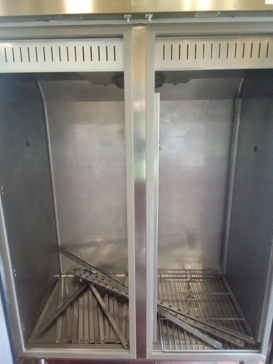 COMMERCIAL DOUBLE DOOR FRIDGE - SPA TN 140