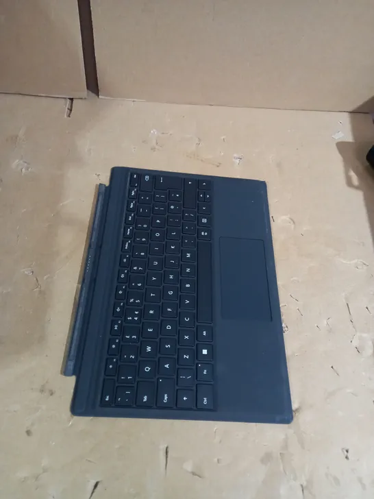 MICROSOFT SURFACE PRO TYPE 