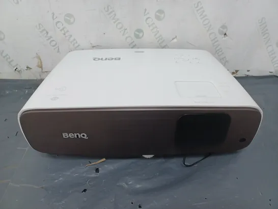 BOXED BENQ 4K HDR BENQ CINEPRIME PROJECTOR