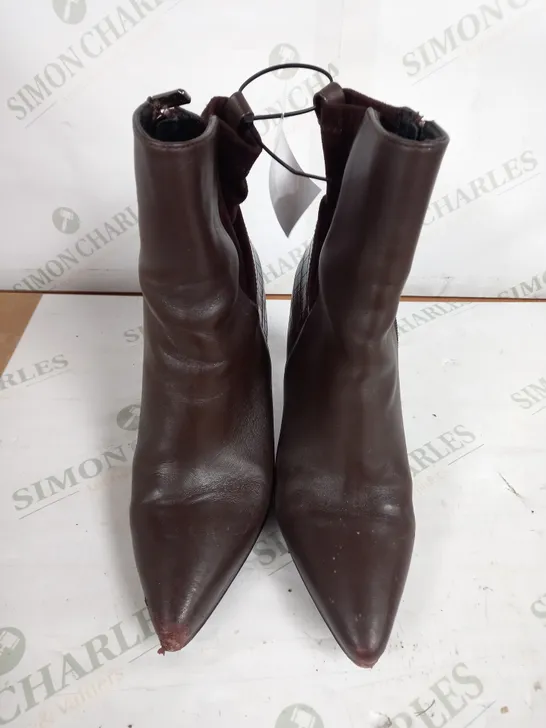 RUTH LANGSFORD PLATFORM LEATHER ANKLE BOOT IN BROWN SIZE 4