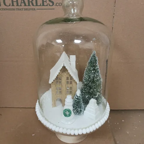 WINTER SCENE CLOCHE 