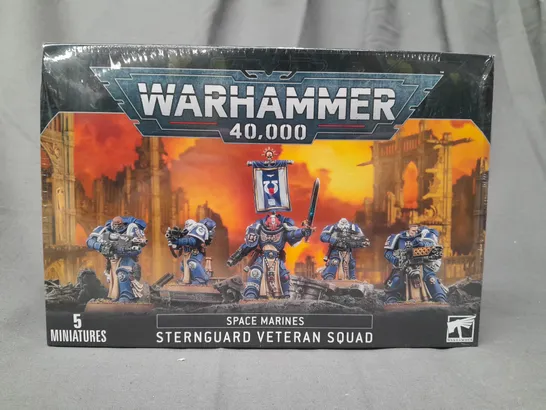 BOXED WARHAMMER 40K SPACE MARINES - STERNGUARD VETERAN SQUAD (PACK OF 5 MINIATURES)