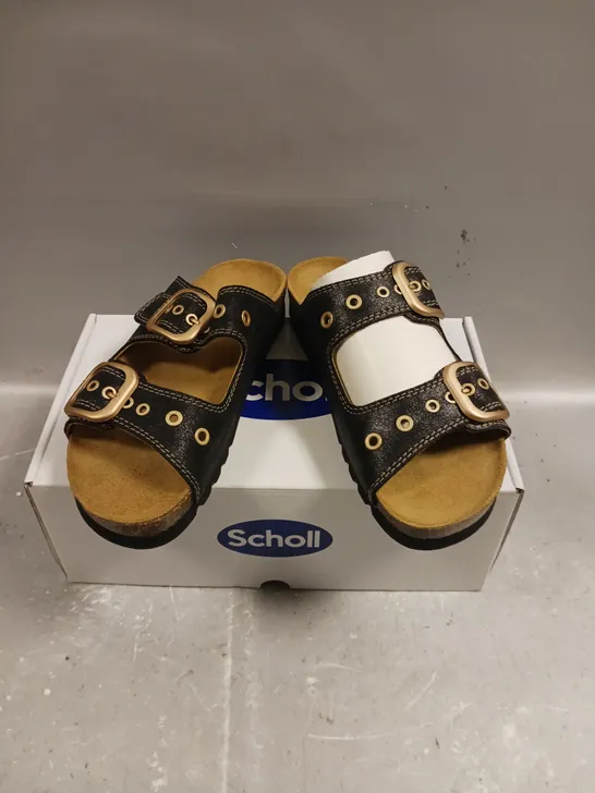 BOXED PAIR OF SCHOLL LEATHER SOFTSTEP OPEN TOE SHOES - 6