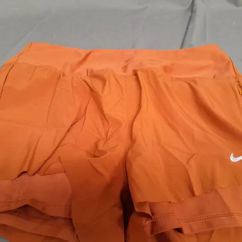 NIKE RUSTY ORANGE SHORTS - MEDIUM