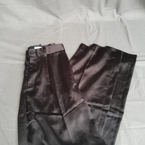 WEEKDAY UNO LOOSE SHINY TROUSERS SIZE 30R