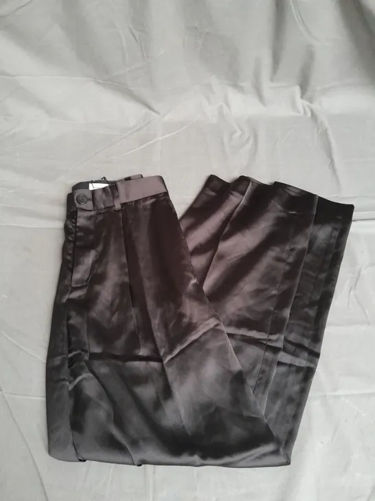 WEEKDAY UNO LOOSE SHINY TROUSERS SIZE 30R