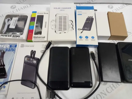 LOT OF 12 ASSORTED POWERBANKS 