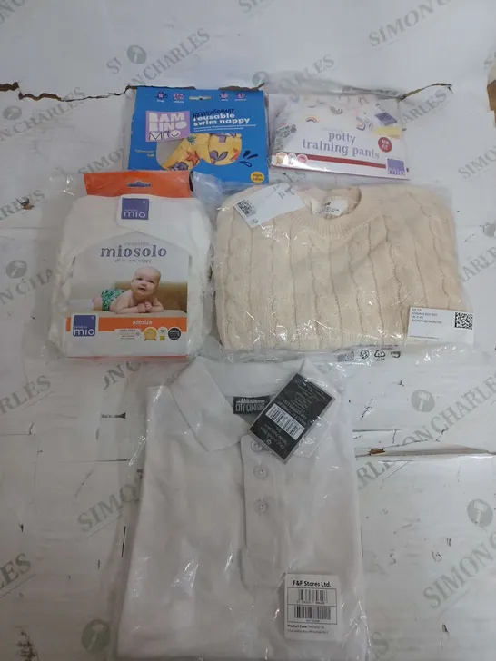 BOX OF APPROXIMATELY 30 ASSORTED CHILDRENS ITEMS TO INCLUDE - POLO SHIRT , POTTY TRAINING PANTS , JUMPER ETC