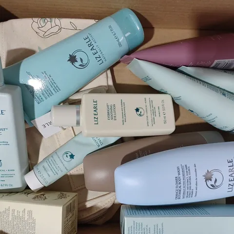 BOXED LIZ EARLE SKIN AND BODY CARE PACK