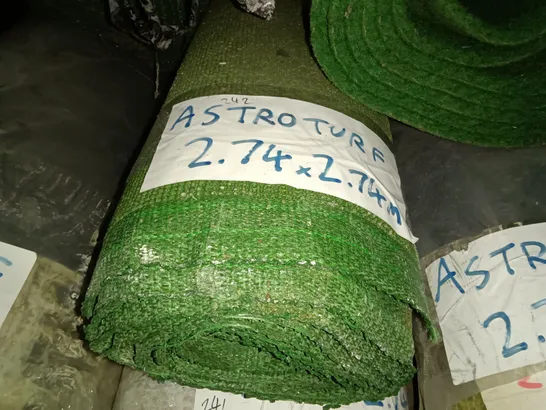 ROLL OF ASTROTURF - 2.74 X 2.74M