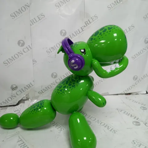 SQUEAKEE THE BALLOON DINO INTERACTIVE DINOSAUR WALKING DANCING WITH SOUNDS 