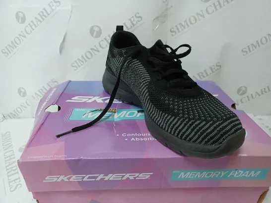 BOXED SKECHERS SIZE 6 BLACK ARCH FIT LACE UP SPORTS TRAINERS 