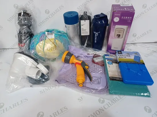 BOX TO CONTAIN APPROX. 20 X ASSORTED HOUSEHOLD PRODUCTS, INCLUDES BOTTLES, FREEZER PACK, PILLOW SHAMS ETC 