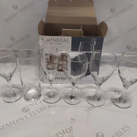 BOX OF 6x ASSORTED WINE/DRINKS GLASSES