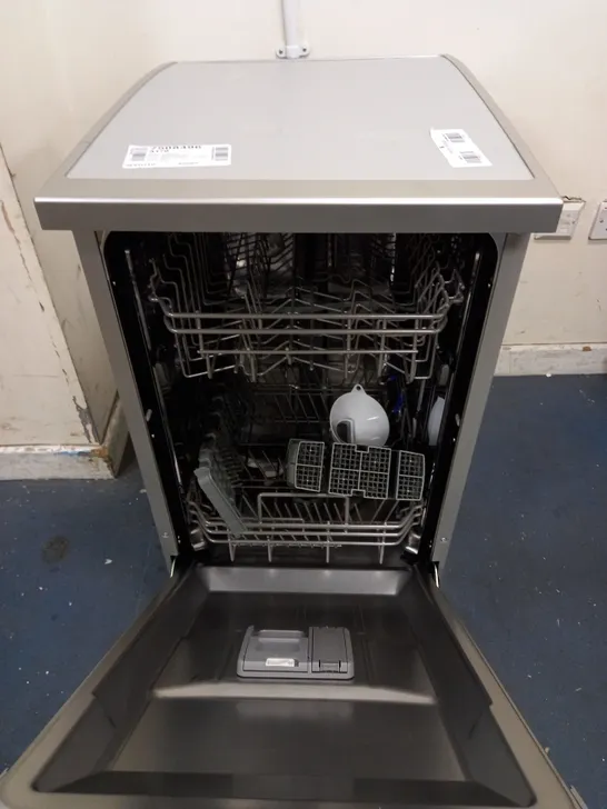 COMFEE' SLIMLINE FREESTANDING DISHWASHER FD1036E-X- COLLECTION ONLY