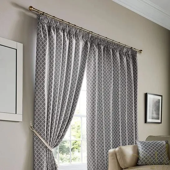 BAGGED DAREECE COTSWOLD ROOM DARKENING PENCIL PLEAT CURTAINS 