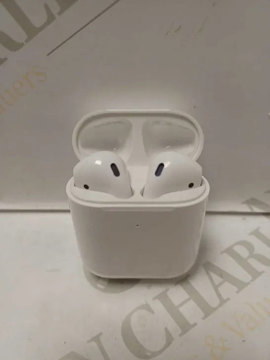 APPLE AIRPODS A1938