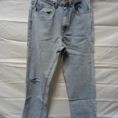 BOX OF APPROX 7 BRAND NEW COTTON:ON DAD JEANS - ROADKNIGHT BLUE RIPS SIZE AUS 6