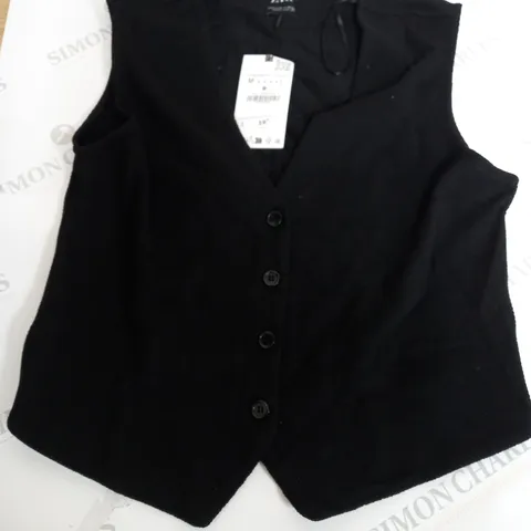 ZARA BLACK UNDERSHIRT - M