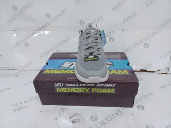 BOXED SKECHERS GREY LOGO TRAINERS- SIZE 8 