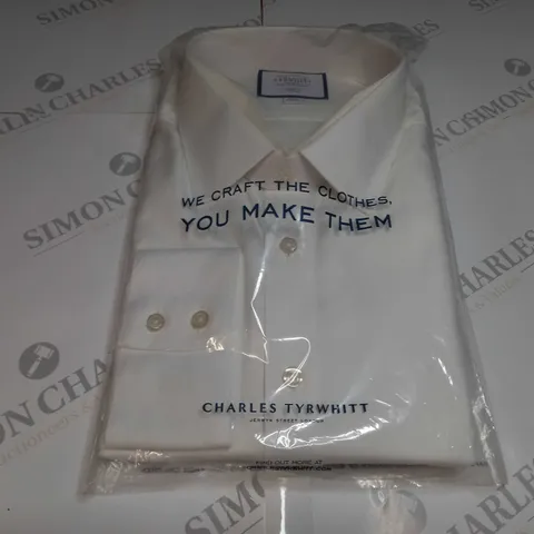 CHARLES & TYRWHITT CLASSIC FIT SHIRT IN WHITE - 19/37inch