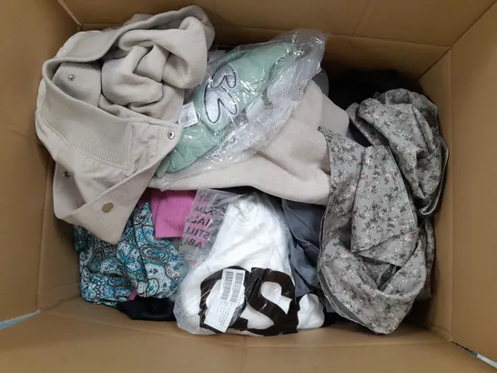 LARGE BOX OF ASSORTED CLOTHING ITEMS IN VARIOUS COLOURS AND SIZES INCLUDING DRESSES , SHIRTS AND JUMPERS 