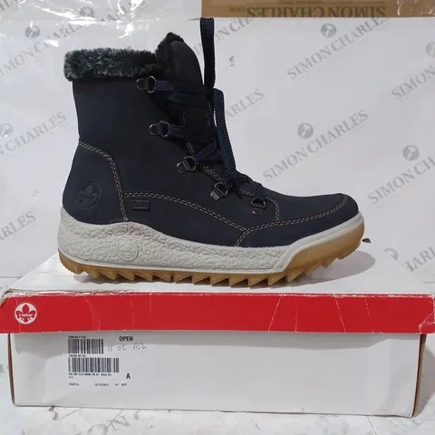 BOXED PAIR OF RIEKER WARM HIKING BOOTS, NAVY - SIZE 6 