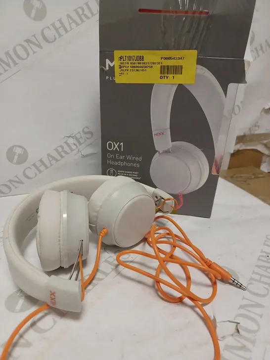 OXI ON EAR WIRED HEADPHONES