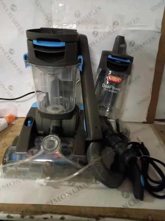 VAX DUAL POWER PET ADVANCE CARPET CLEANER