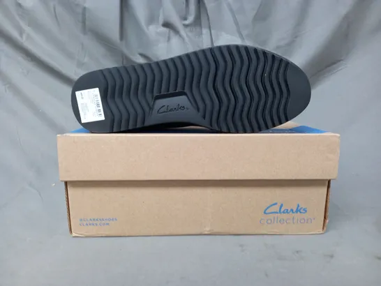 BOXED PAIR OF CLARKS ZYLAH MAY SHOE SIN BLACK UK SIZE 5.5