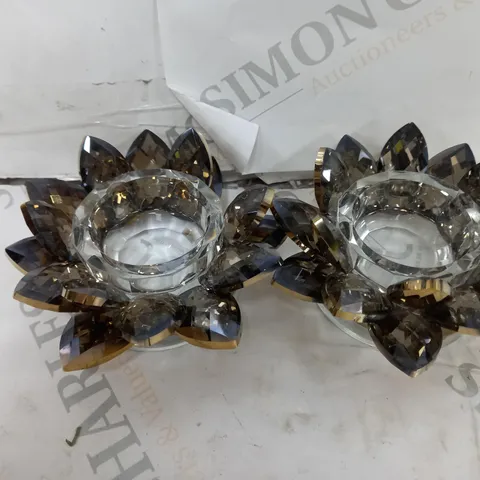 JM BY JULIEN MACDONALD SET OF LOTUS FLOWER TEALIGHT HOLDERS IN GOLD COLOUR