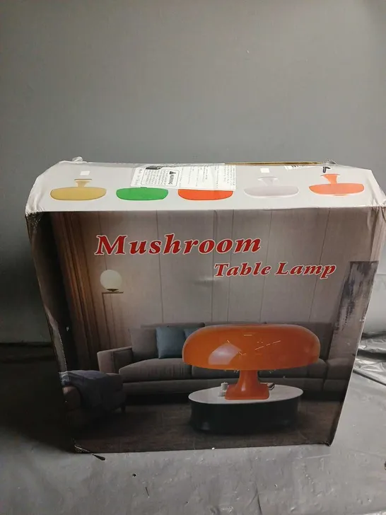 BOXED MUSHROOM TABLE LAMP