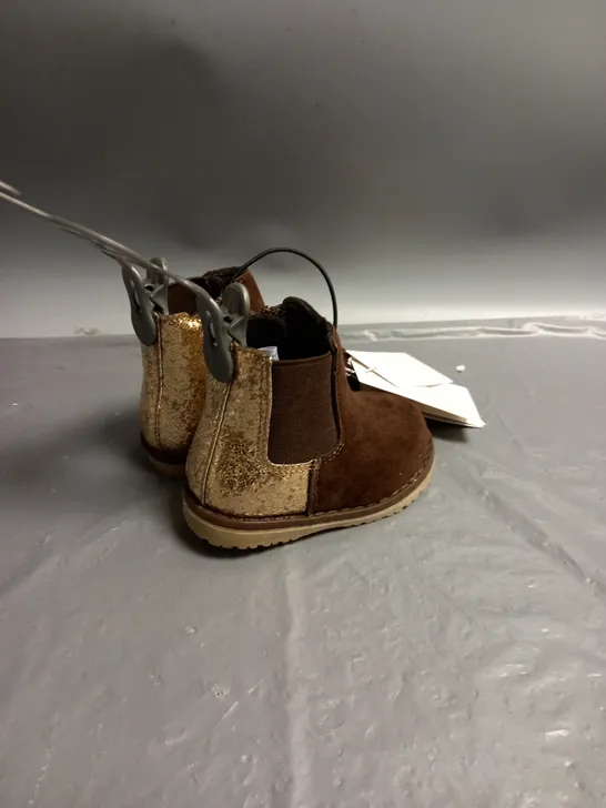 MOTHERCARE TODDLER GIRLS BROWN AND GOLD BOOTS SIZE UK 3