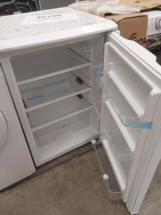 COMFEE 131L UNDER COUNTER LARDER FRIDGE - WHITE // MODEL: RCD133WH2(E)