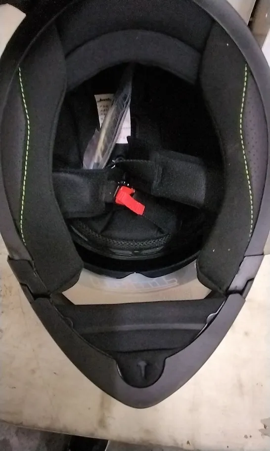 2XL MOTORCYCLE HELMET MATTE BLACK